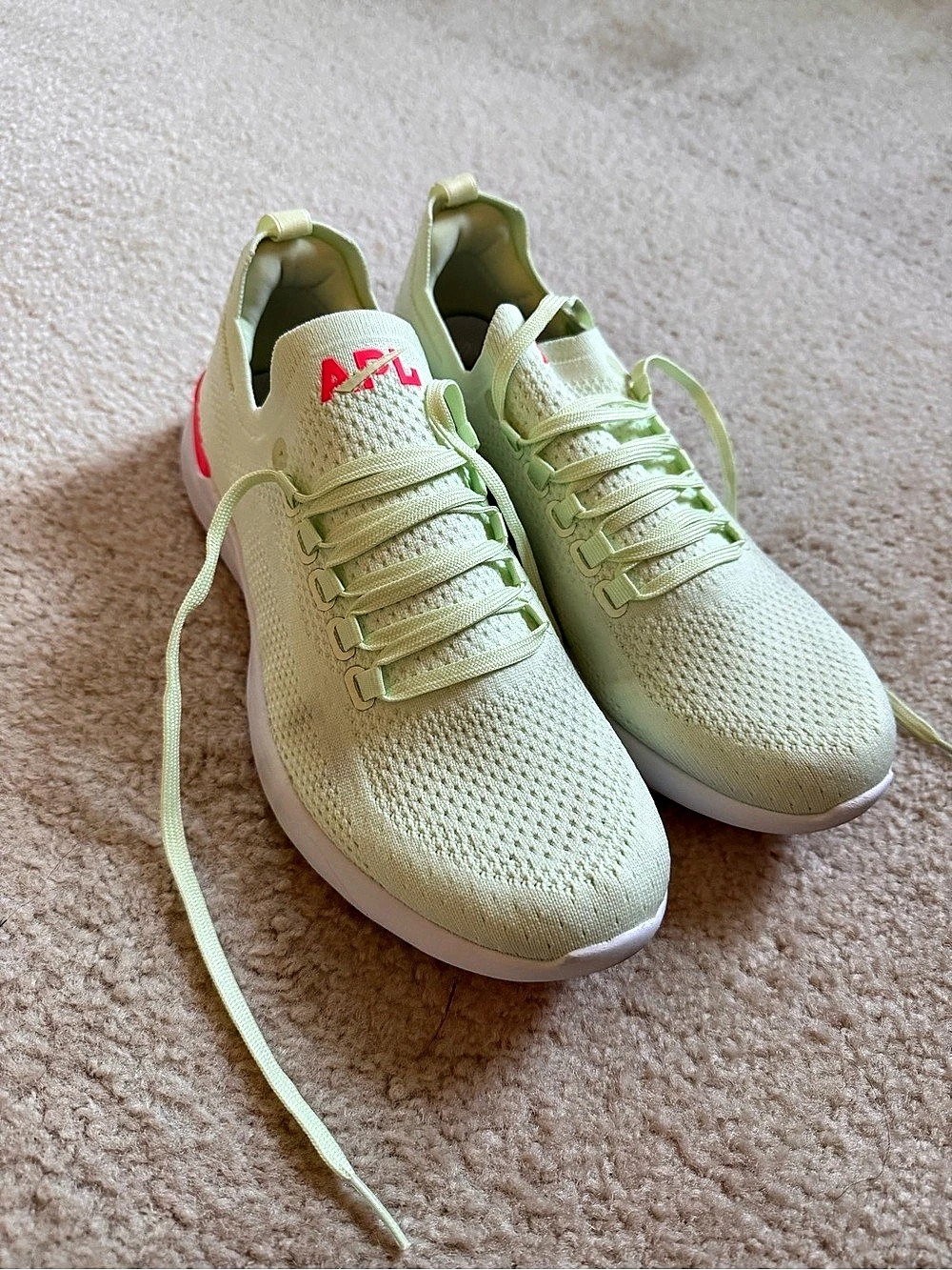 APL TechLoom Breeze Athletic Sneakers Green & Pink US 8